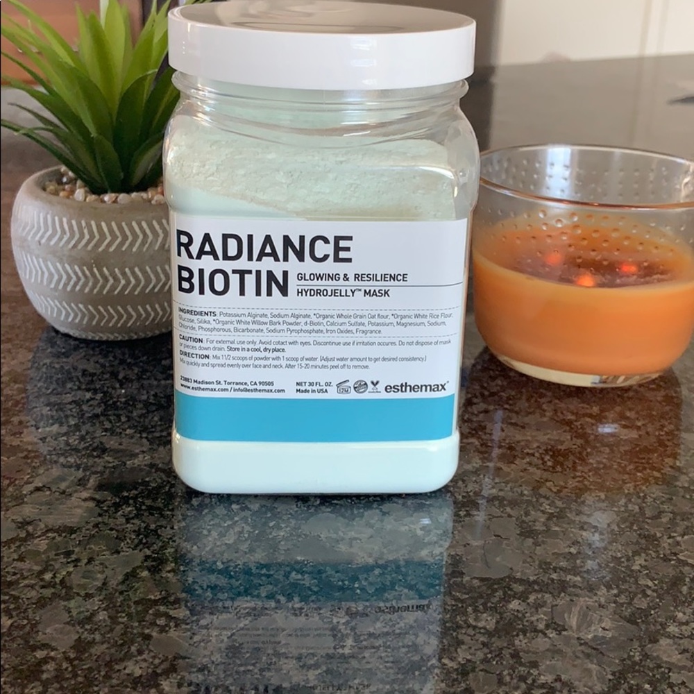 Esthemax *SEALED* Radiance Biotin Mask